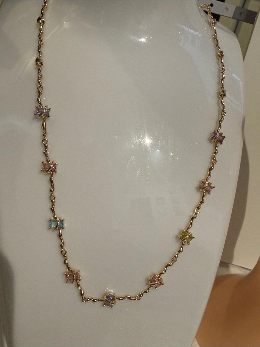 multi stone omega type chain